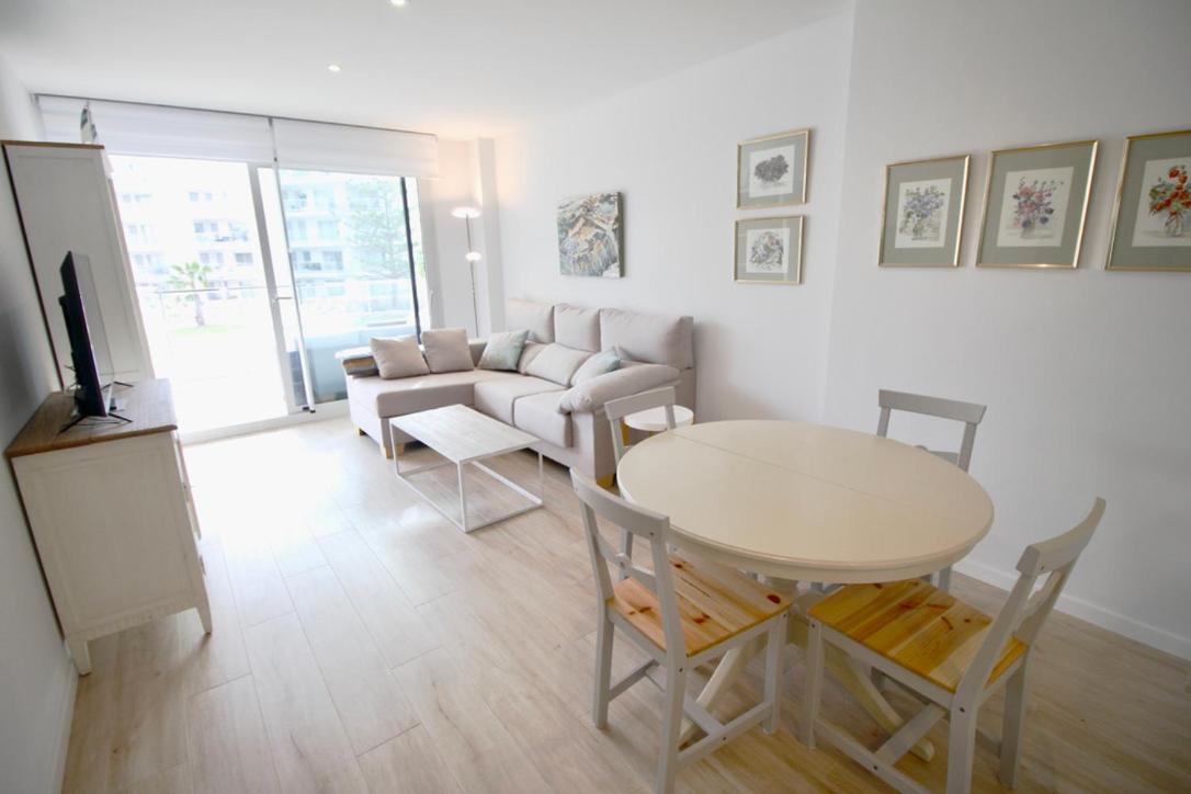 Marina Real 83 By Homeprive Dénia Exterior foto